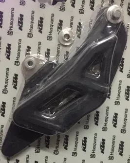 KTM KETTINGGELEIDINGSSET Achter 16 79004070010 3 KTM KETTINGGELEIDINGSSET Achter 16 79004070010